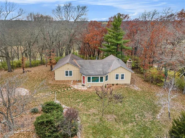 3845 W 171st St, Stilwell, KS 66085