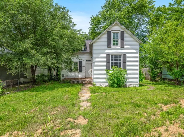 2225 N National Avenue, Springfield, MO 65803