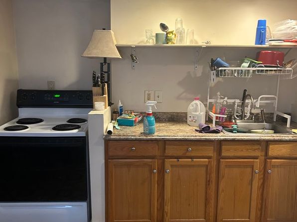 21 Pleasant St APT 5