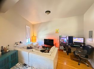 351 Summit Ave #3L, Jersey City, NJ 07306