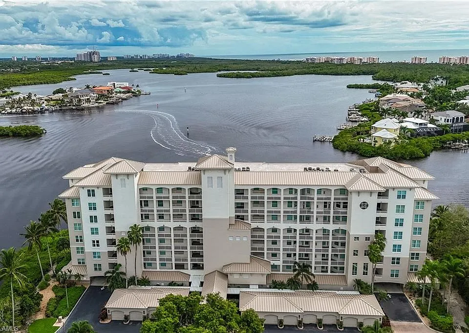 4975 Bonita Beach Rd #6