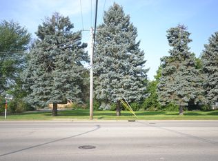 248 S McLean Blvd, Elgin, IL 60123