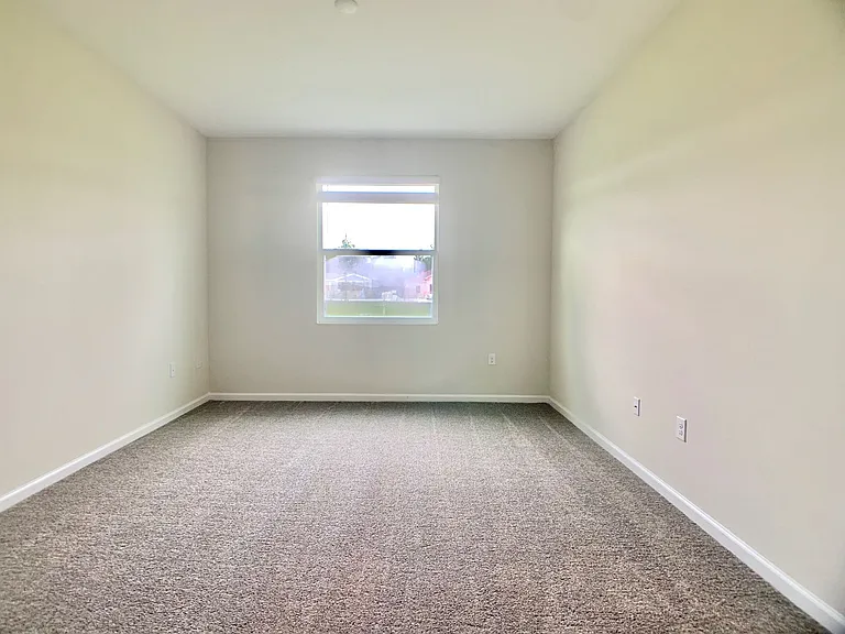 16440 Champlain St — Photo 13