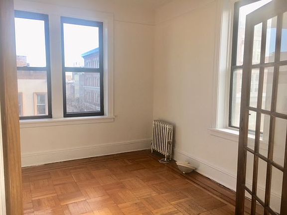 2nd image of 325 Manhattan Ave APT 6