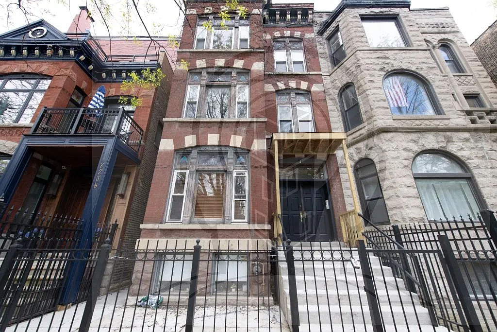 3 bed, 2.0 bath, $4,000 — Photo 1