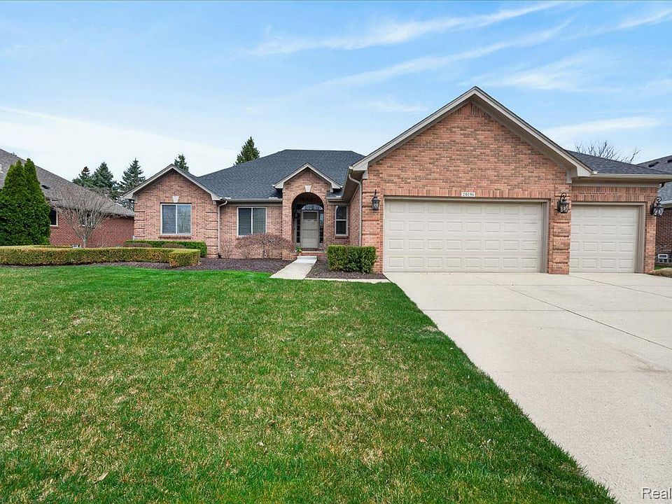 1st image of 20196 Huron Dr