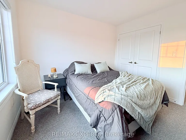 2229 Grainger Loop — Photo 25