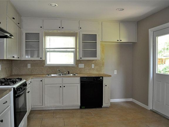 4th image of 7702 Rutgers Ave