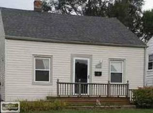 8083 Kaltz St, Center Line, MI 48015