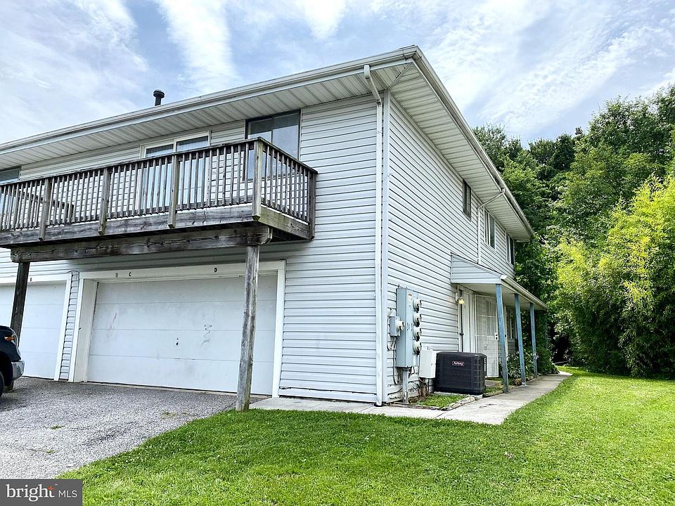 1st image of 822 Windstream Way Unit D