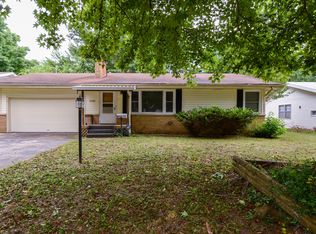 2230 S Maryland Ave, Springfield, MO 65807