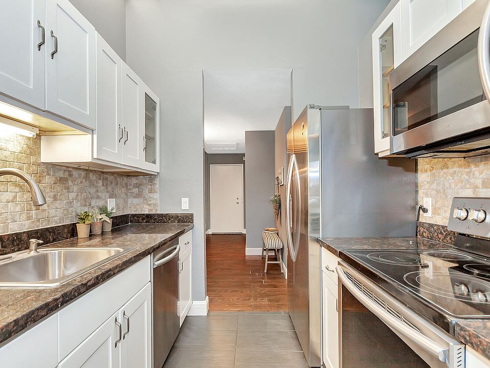 1st image of 370 N Civic Dr APT 302