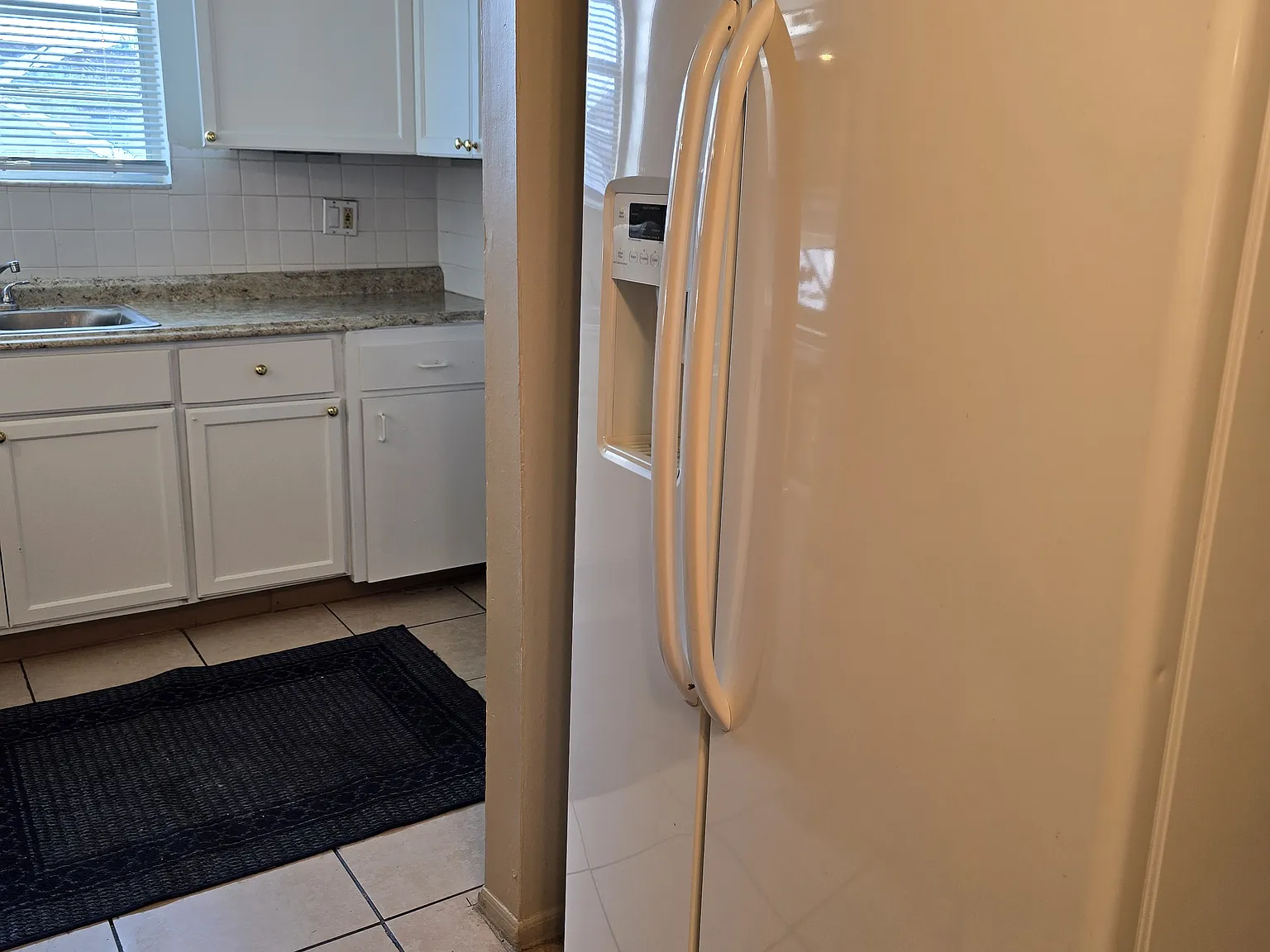 404 E Wimbleton Ct — Photo 4