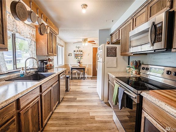 4th image of 6910 E Cascade Dr