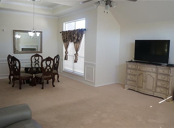 4th image of 9100 River Trails Blvd