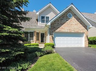 184 Red Top Dr, Libertyville, IL