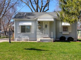 3926 52nd St, Des Moines, IA 50310