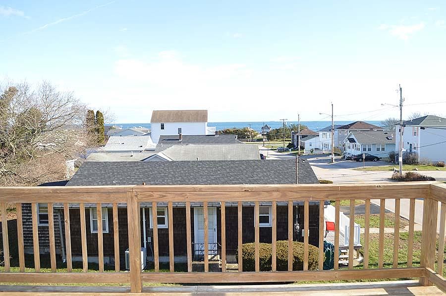 23 Angell Rd, Narragansett, RI 02882 Zillow