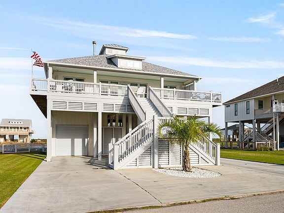 3rd image of 3709 Biscayne Beach Rd