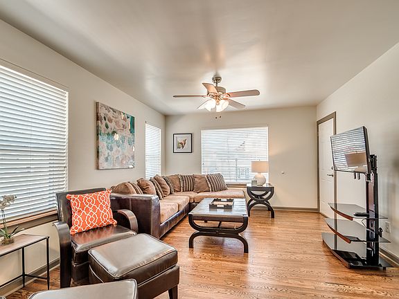 4th image of 1308 NW 16th St #3