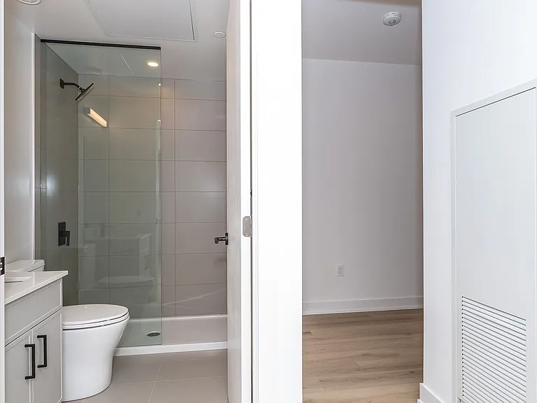 785 Dovercourt Rd #1105 — Photo 25