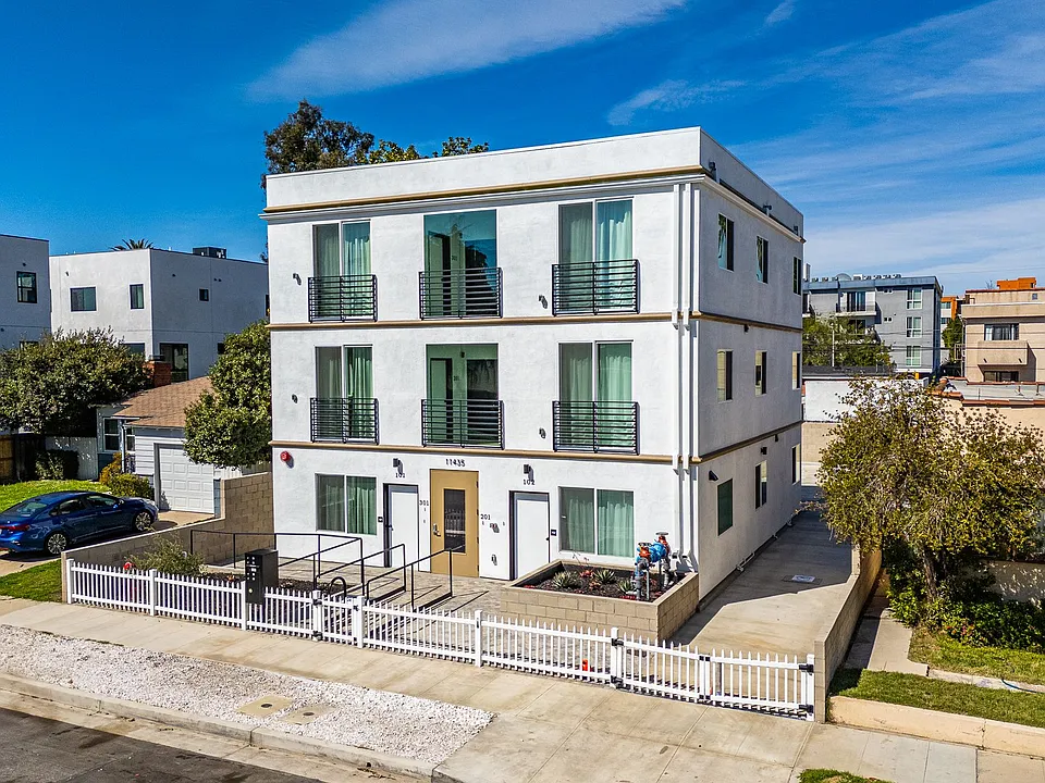 Cumpston Apartments