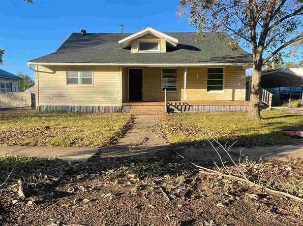 710 E Maple St, Cushing, OK 74023