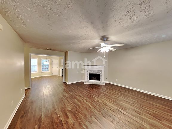 3rd image of 1524 Hayden Mill Way