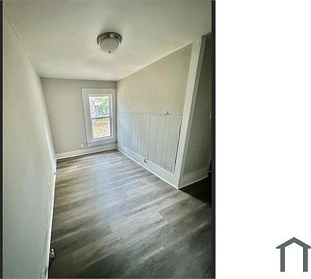 5th image of 3732 4th St W