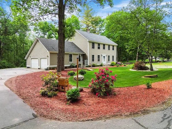 8 Dollis Avenue, Vassalboro, ME 04989