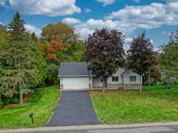 5480 273rd St, Wyoming, MN 55092