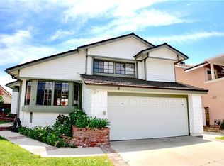 6 Skyline Ln, Pomona, CA 91766