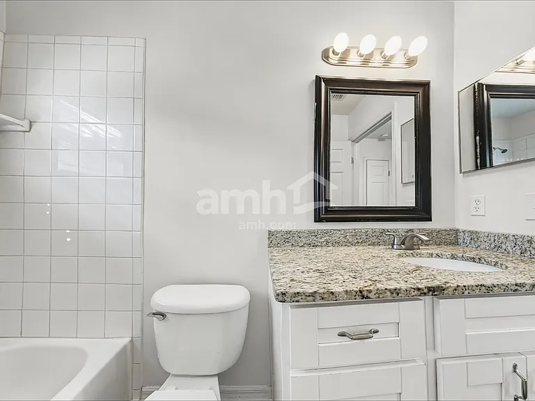 1443 Baythorn Dr — Photo 15
