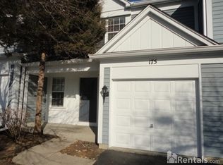 175 Half Moon Cir, Aurora, IL 60504