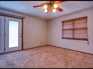 607 S Leach Ave, Watonga, OK 73772