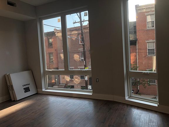 4th image of 330 Cambridge St #7