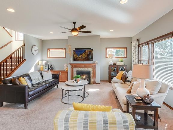 5th image of 2474 Cottage Grove Dr