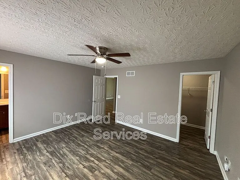 794 Carriage Hill Ln — Photo 14
