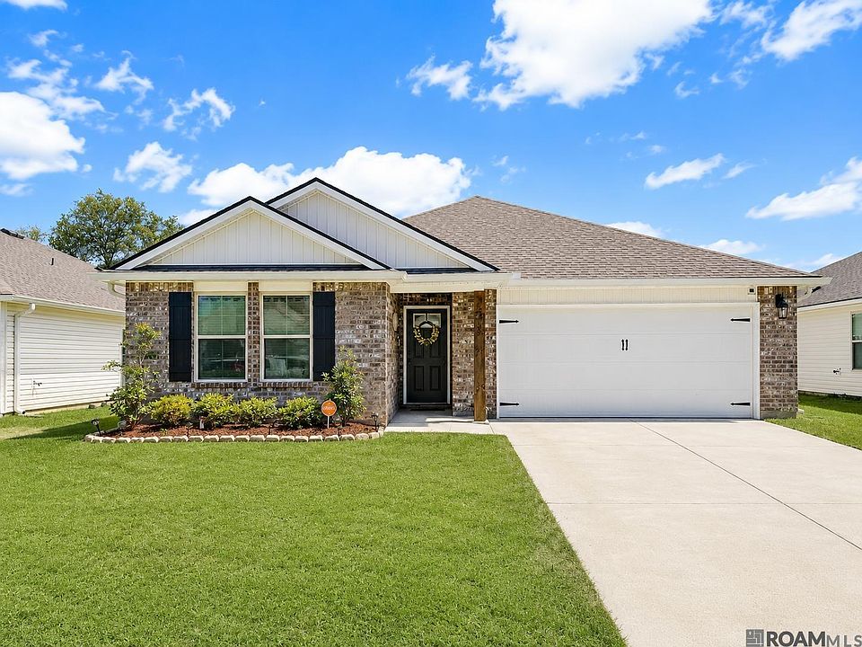 1st image of 35338 Grovemont Dr