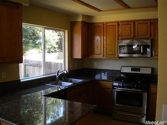 5th image of 2248 Longview Dr