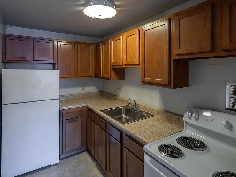 Parkside Apartments at North Colonie — Photo 12