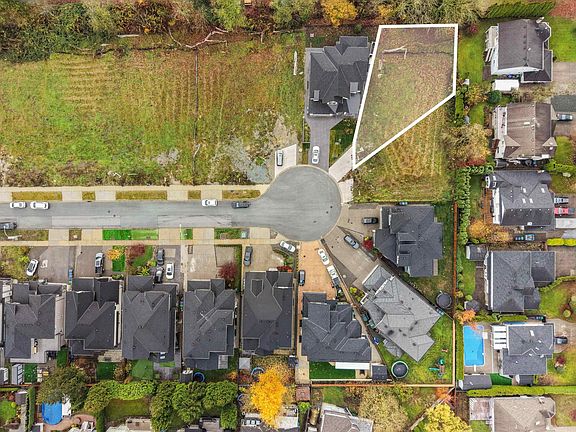 4th image of 18922 62nd Ave