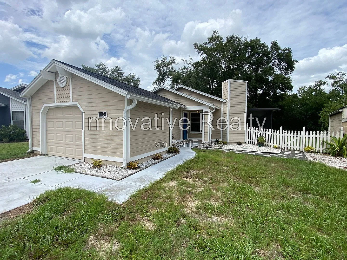 2 bed, 2.0 bath, 1040 sqft, $1,900 — Photo 2