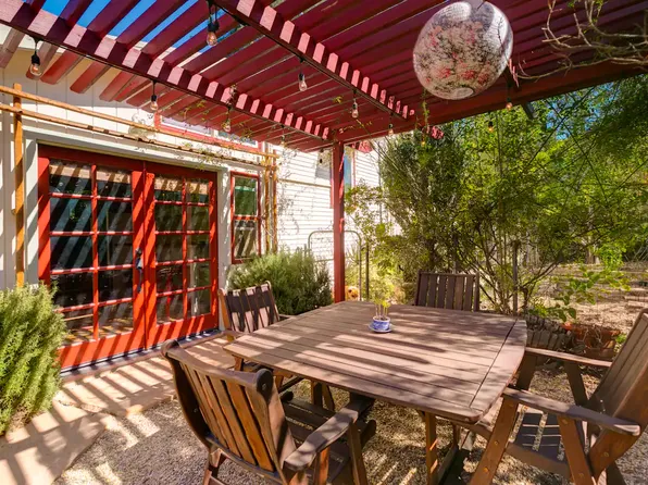 1213 Tico Rd, Ojai, CA 93023