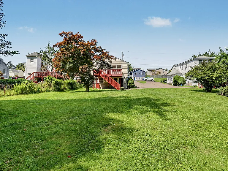 291 Berkeley Rd — Photo 25