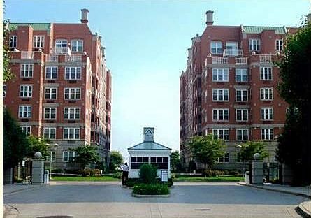 2nd image of 45 Oceana Dr E APT 4E