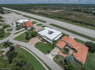 4158 Skyway Dr, Naples, FL 34112