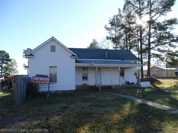 118 S Wood St, Charleston, AR 72933