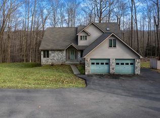 1008 Crooked Island Rd, Du Bois, PA 15801
