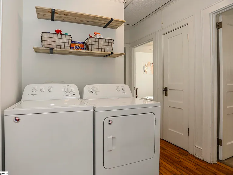 107 Brookdale Ave — Photo 10